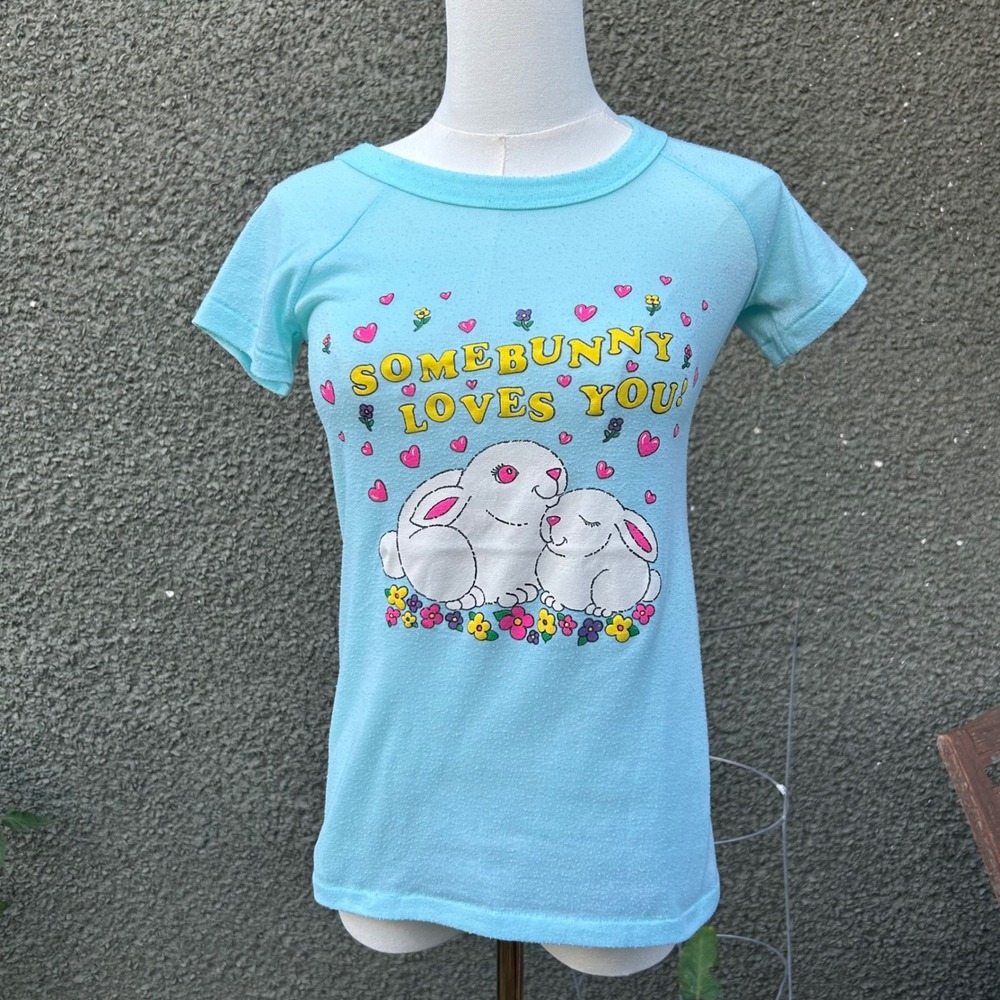 Vintage 70s Somebunny Loves You T Shirt Women Blue Bunny Graphic Raglan - Picture 4 of 7